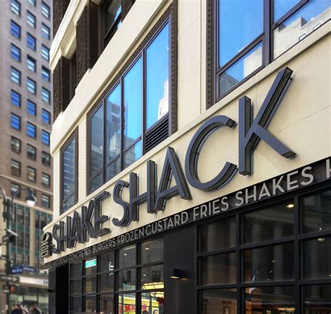Shake shack herald square - We’re on the search for positive, high-energy team players at our #NewYork, NY Shake Shack! We might work our buns off, but we look out for our people...